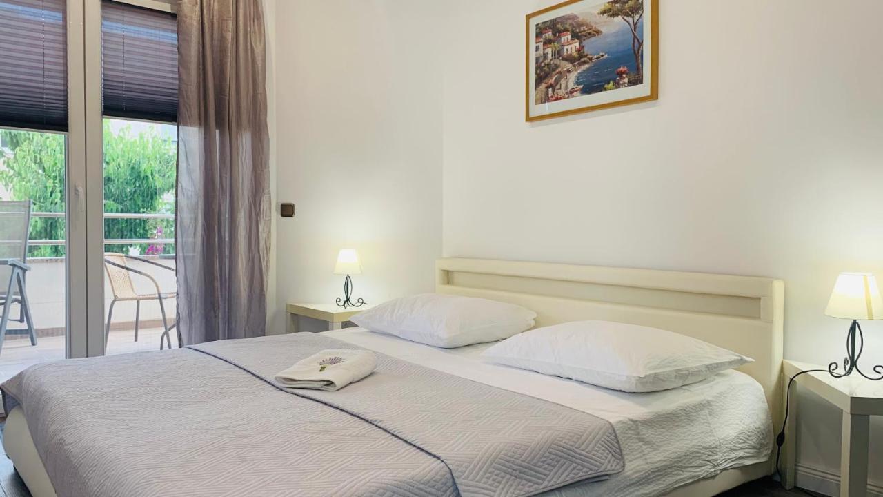 Villa Andrijana - Exclusively Yours - Family Getaway With Private Pool Kaštela المظهر الخارجي الصورة