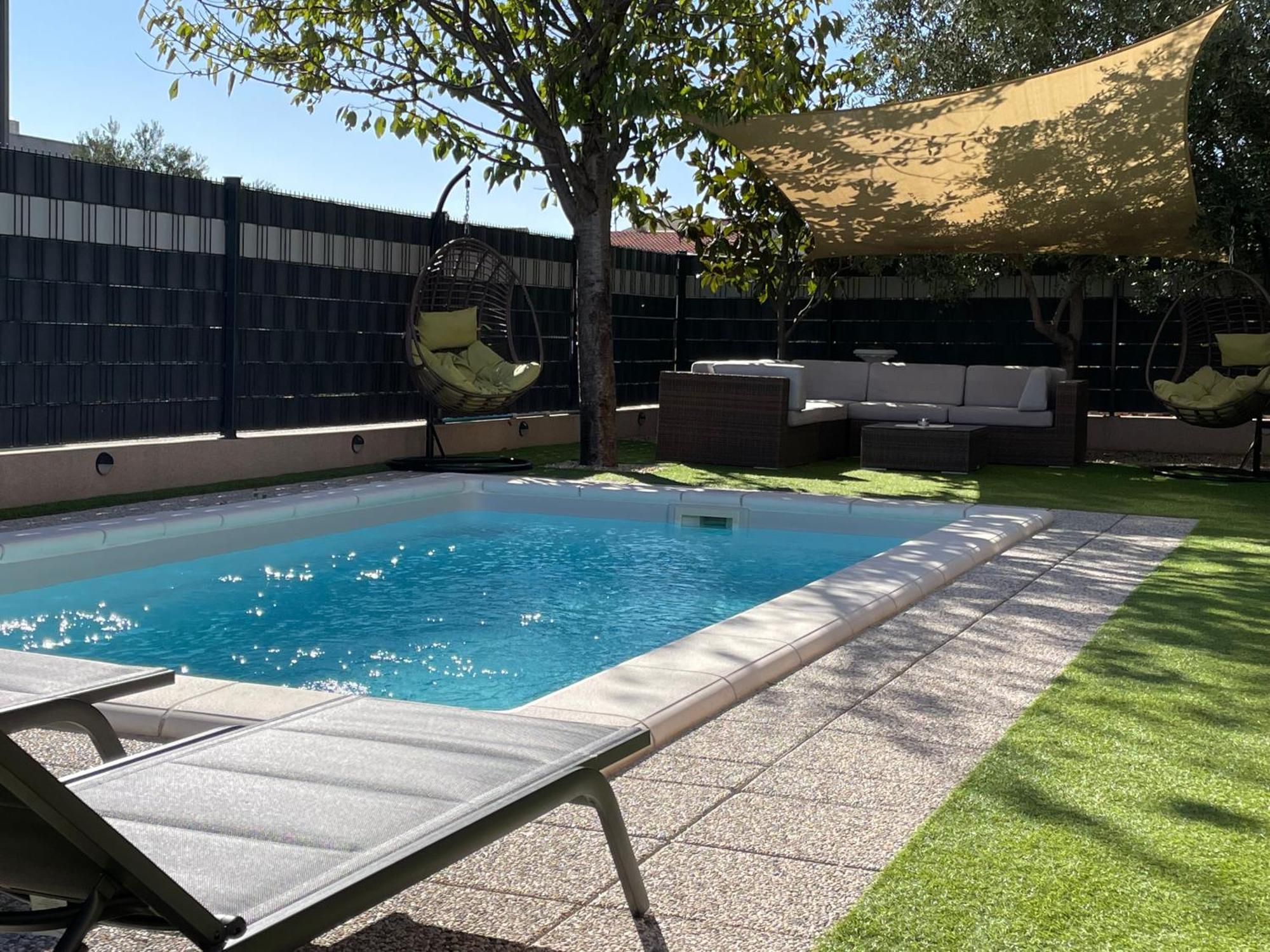 Villa Andrijana - Exclusively Yours - Family Getaway With Private Pool Kaštela المظهر الخارجي الصورة