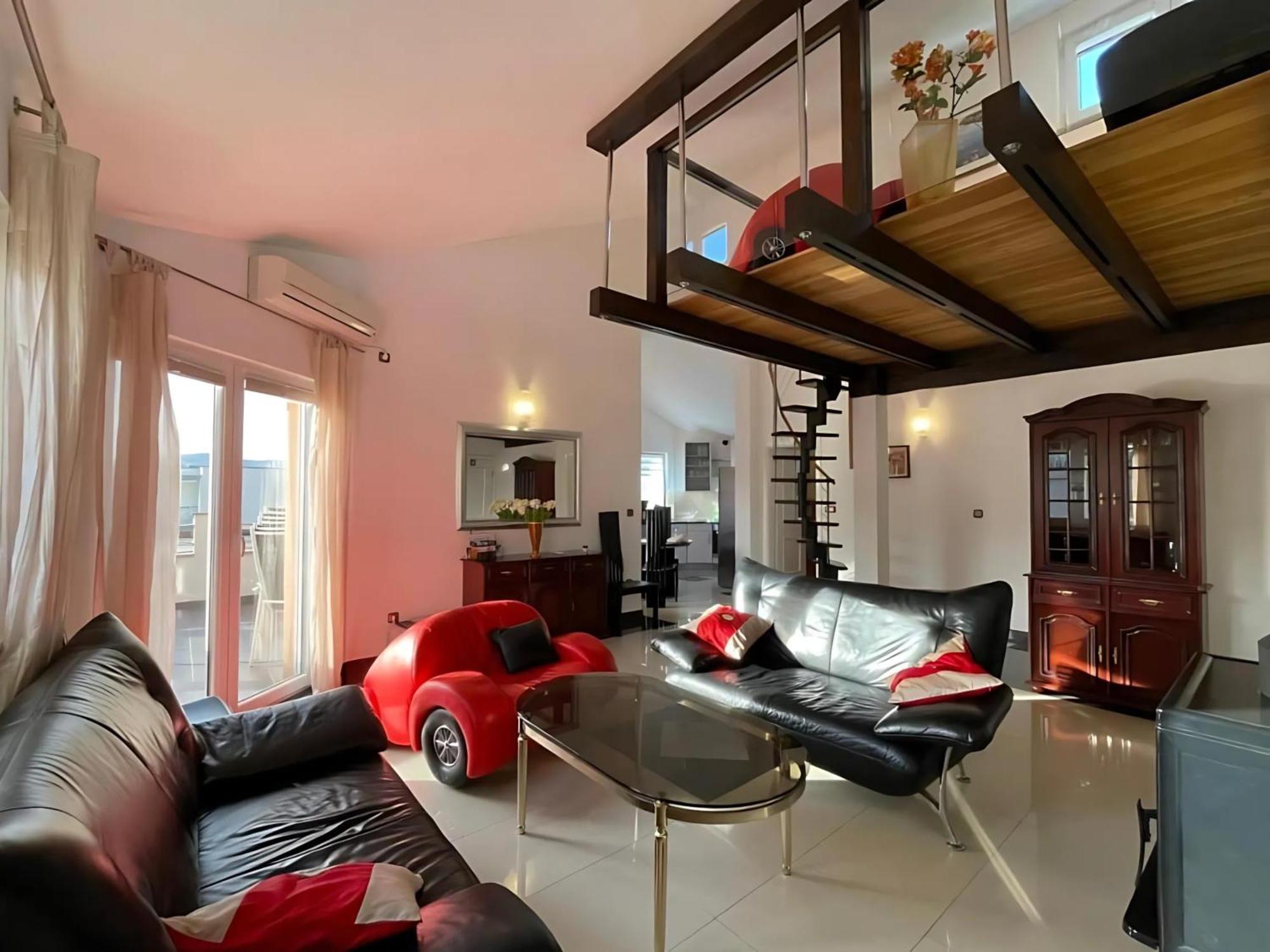 Villa Andrijana - Exclusively Yours - Family Getaway With Private Pool Kaštela المظهر الخارجي الصورة